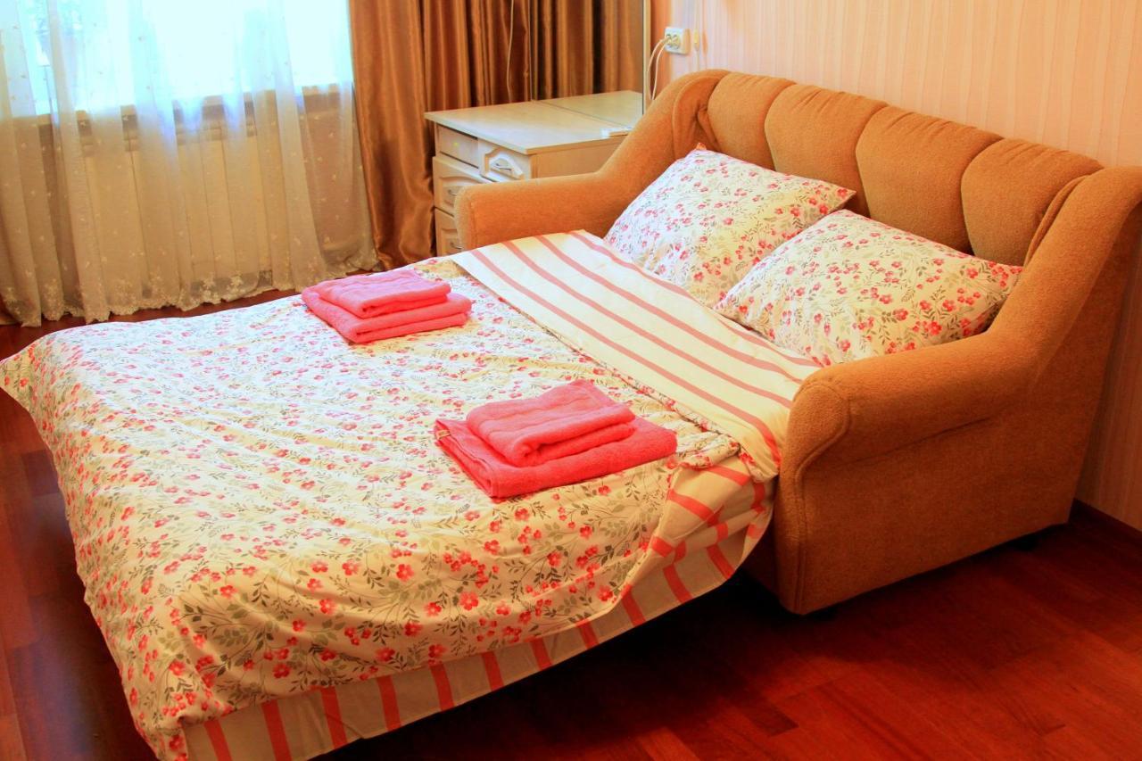 Apartment Near Metro Akademgorodok Kiev Eksteriør bilde