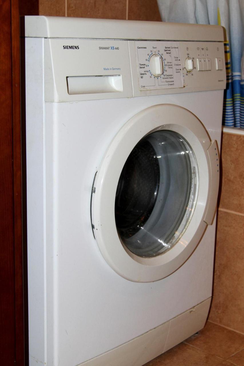 Apartment Near Metro Akademgorodok Kiev Eksteriør bilde